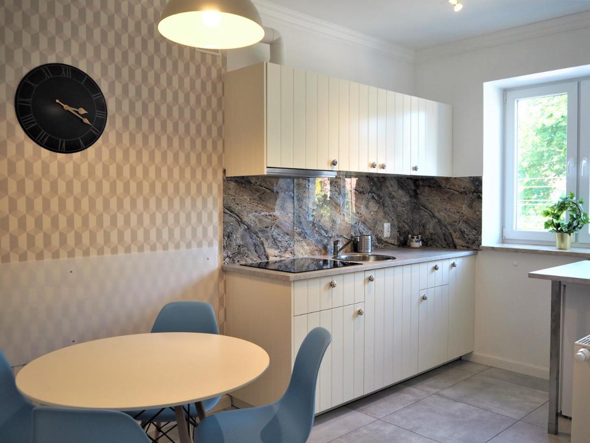 Apartamenty Dobranoc - Wawer 2 바르샤바 외부 사진
